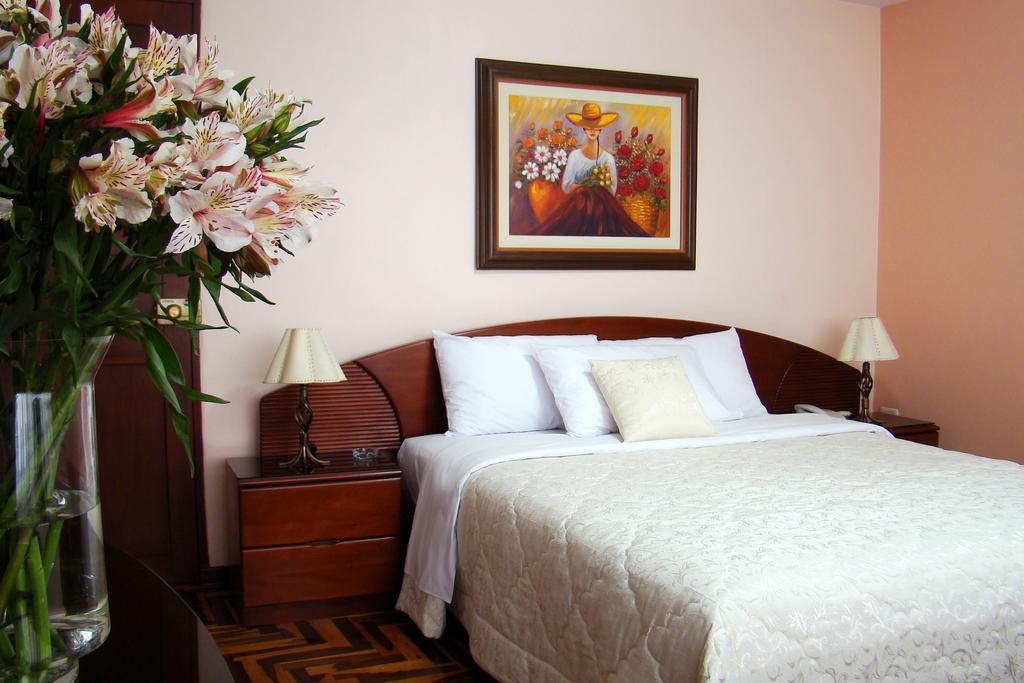 Hotel Torre Norte Трухильо Екстериор снимка