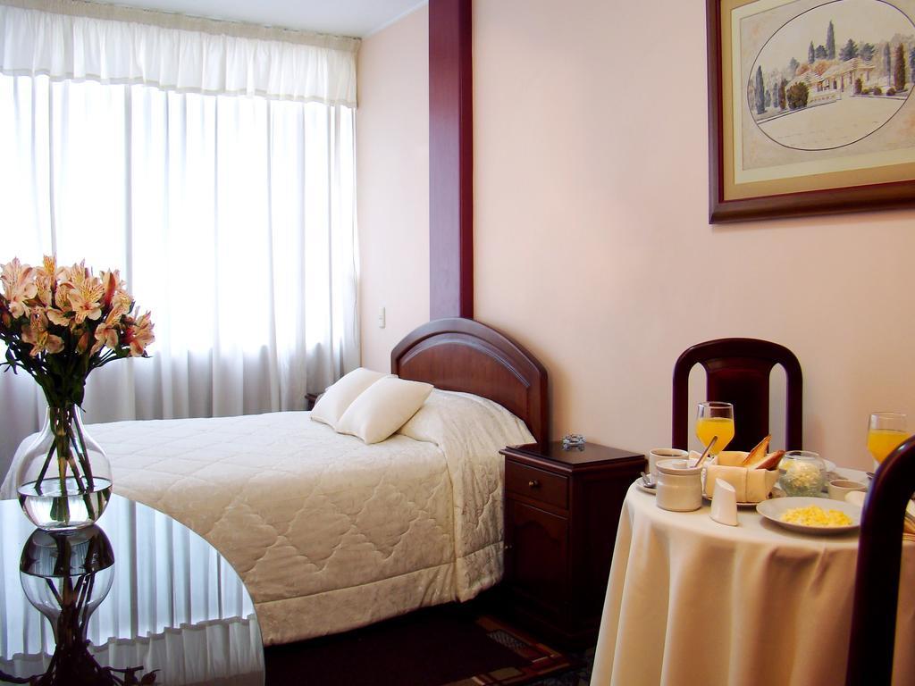 Hotel Torre Norte Трухильо Екстериор снимка