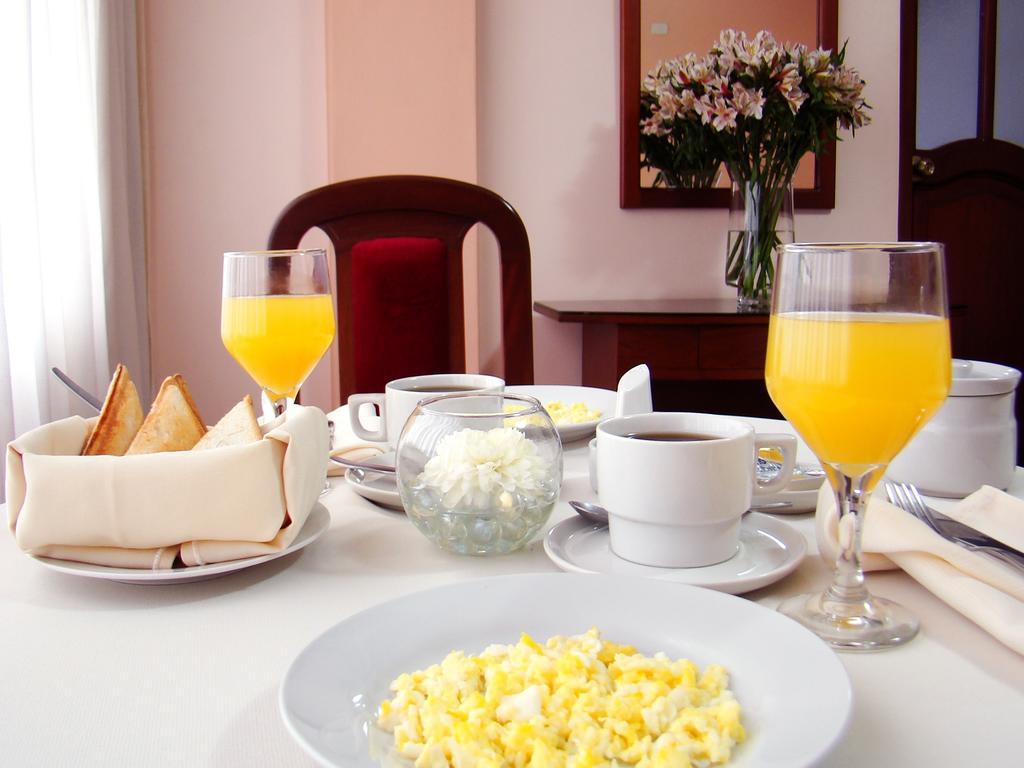 Hotel Torre Norte Трухильо Екстериор снимка