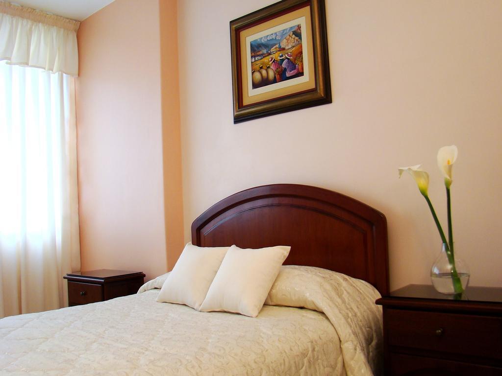 Hotel Torre Norte Трухильо Екстериор снимка