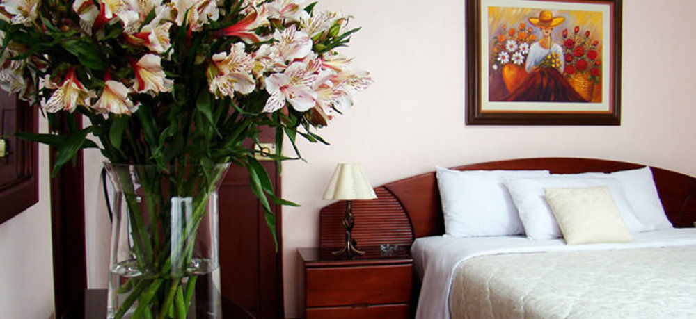Hotel Torre Norte Трухильо Екстериор снимка